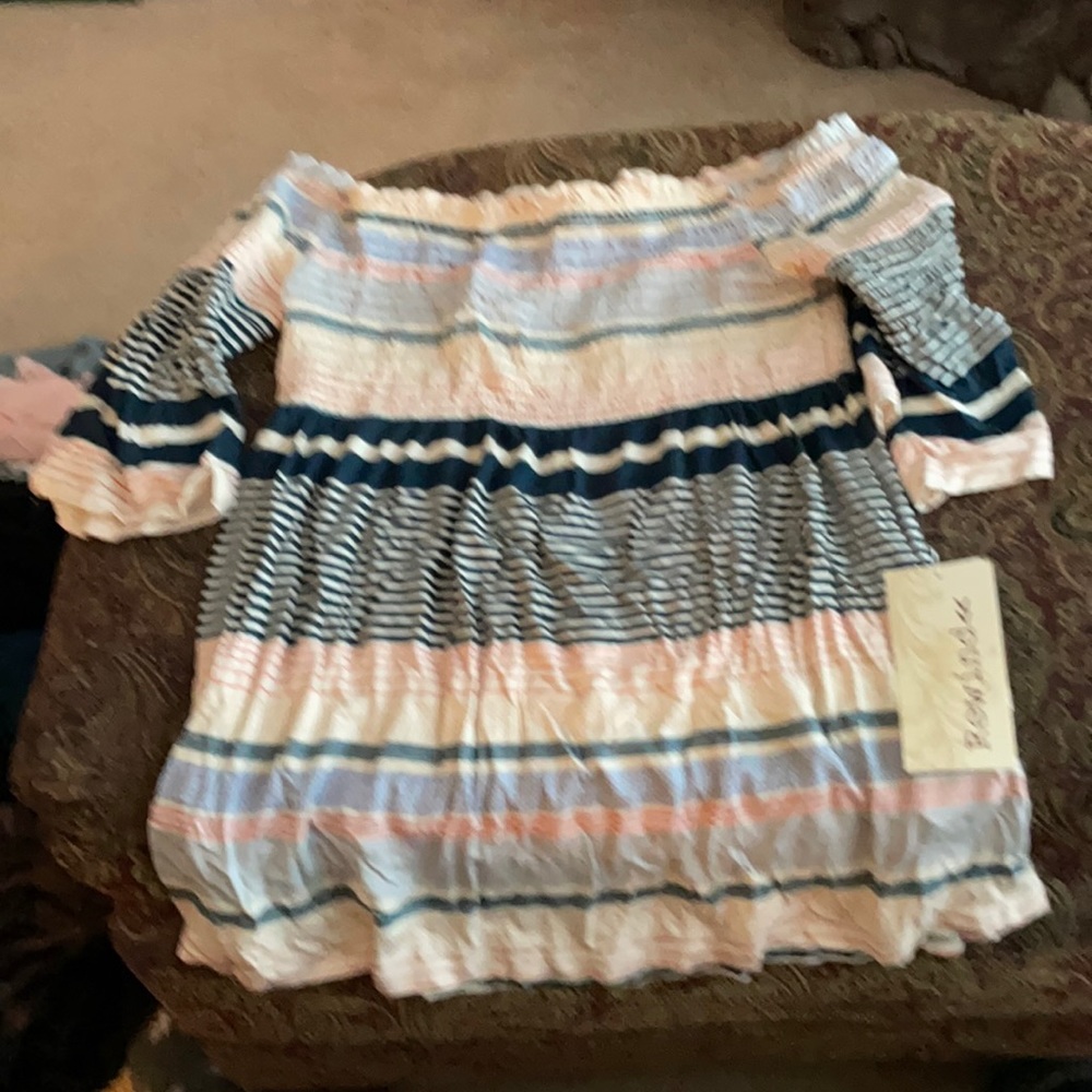 Sleeveless, baby-doll top